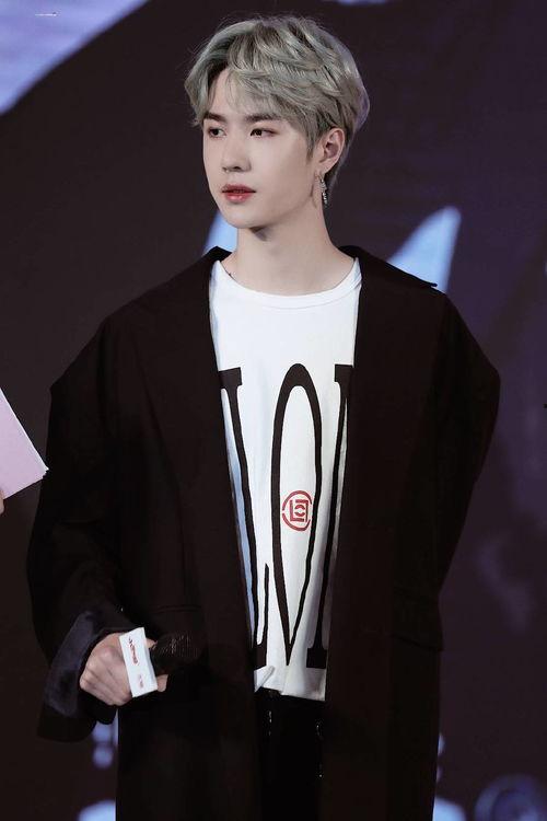 新瓜最新爆料王一博视频,揭秘背后惊人真相! 第2张 新瓜最新爆料王一博视频,揭秘背后惊人真相! 第2张